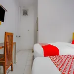 OYO 90086 Pondok Tasyiq Guest House Syariah