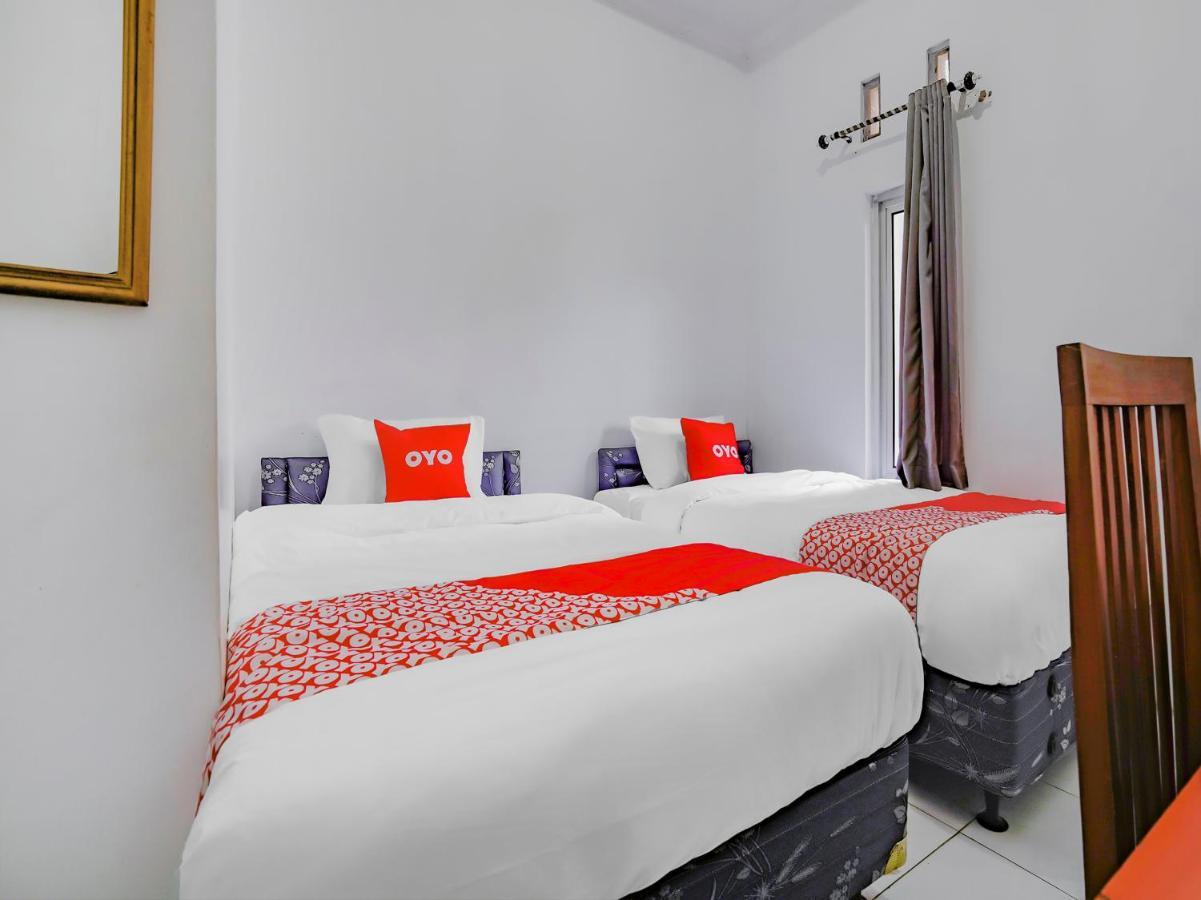 Hotel Oyo 90086 Tasyiq Syariah 2*