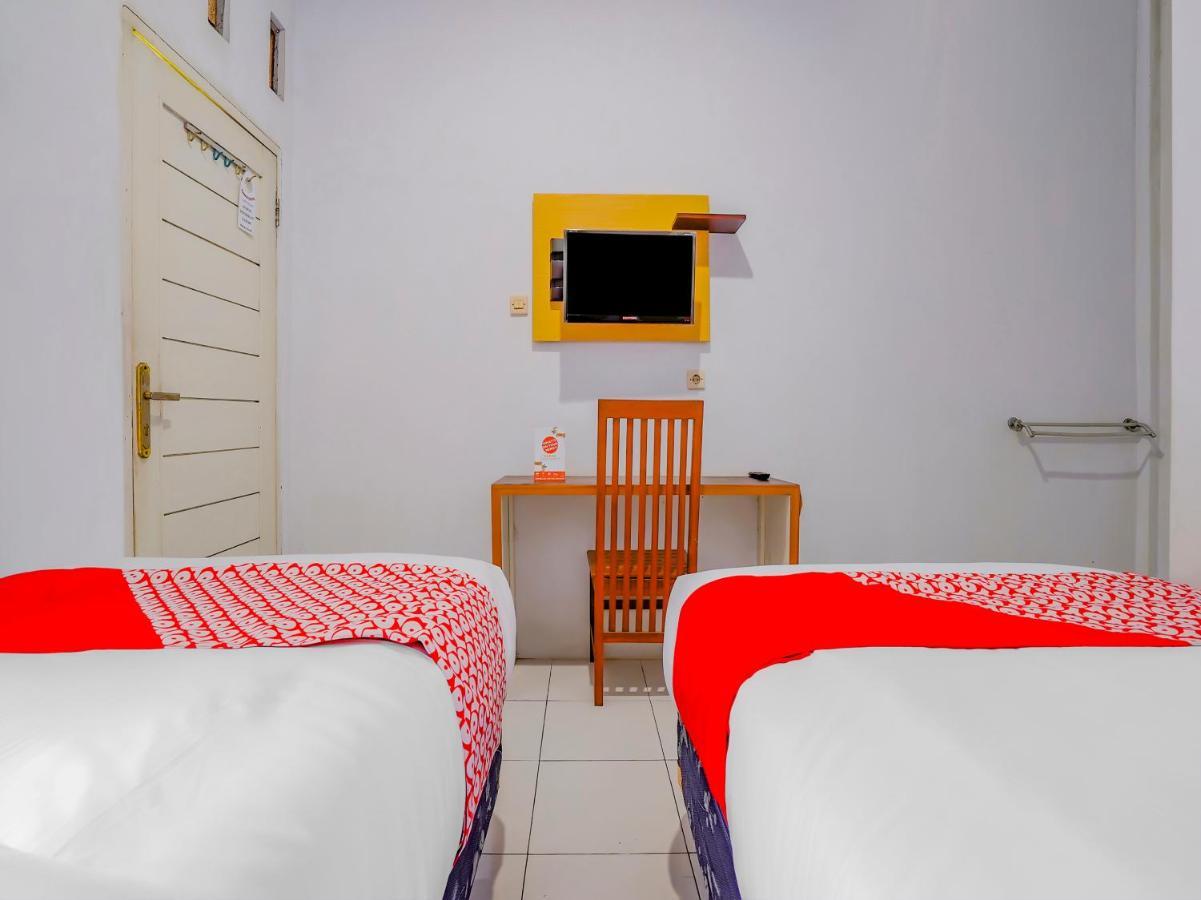 Oyo 90086 Tasyiq Syariah 2*
