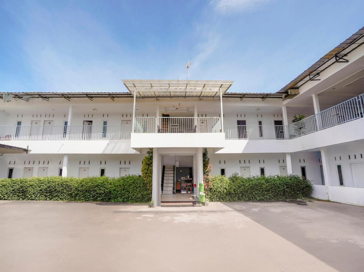 Hotel Oyo 90086 Tasyiq Syariah Tasikmalaya